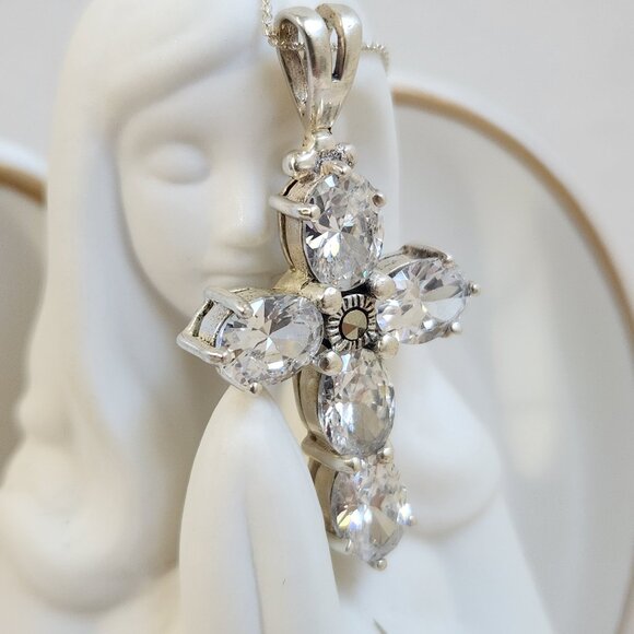 Vintage 80's 925 Cross White Zircon / CZ  with 925 Italy Chain 16.5" - Picture 4 of 11